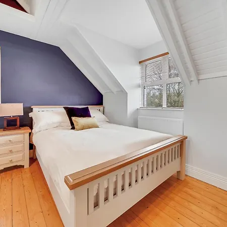Luxury With Games - Sleeps 10 Rathmullan